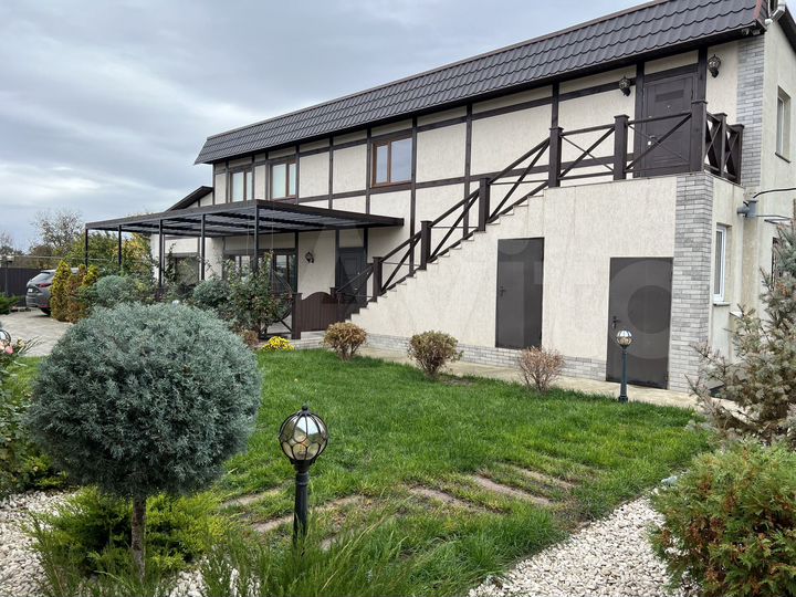 Дом 530 м² на участке 32 сот.