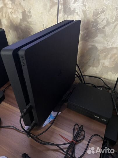 Sony ps4 slim 1tb + vr шлем