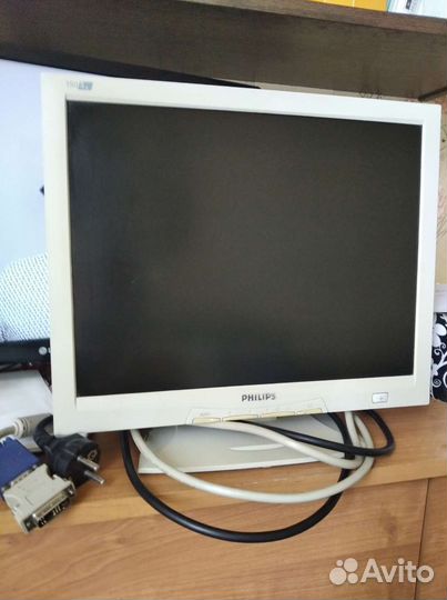 Монитор Philips