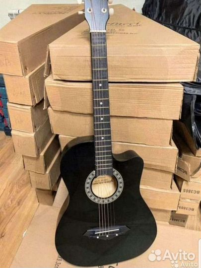Акустическая гитара