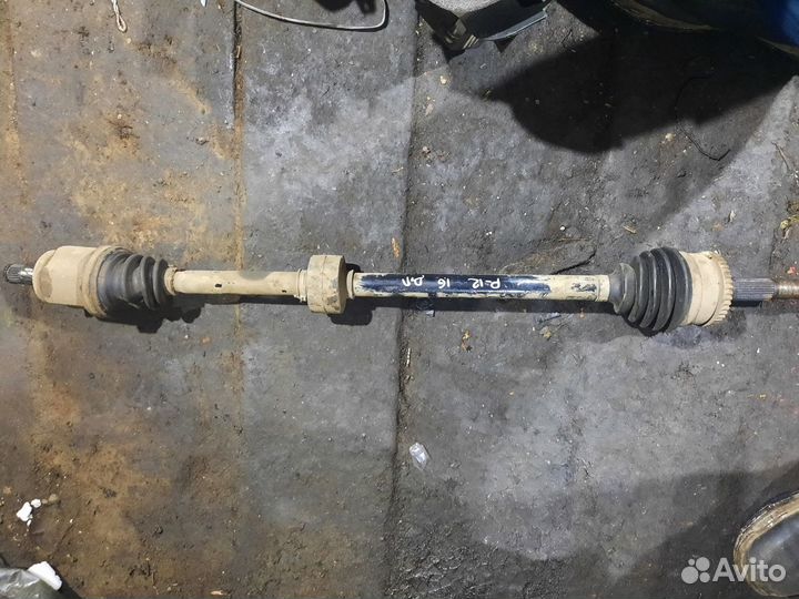 Привода левый правый на Nissan Primera III P12