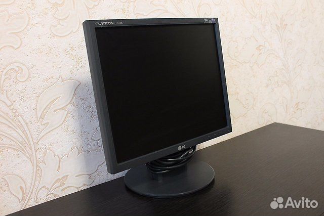 Samsung syncmaster e1720. 17" монитор benq fp73g. Филипс 223v5l. Lg flatron l1751sq. Монитор pview ea90w.