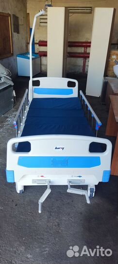 Медицинская кровать Barry с матрасом