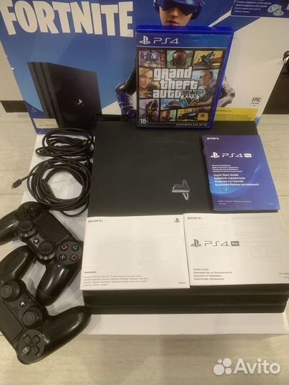 Sony Playstation 4 Pro, 2 геймпада, диск GTA V