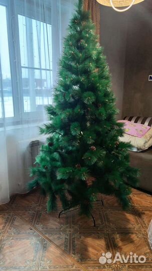 Сосна искуственная + коробка игрушек и гирлянды