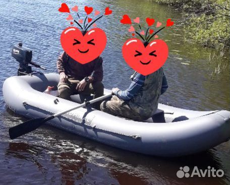Лодка с мотором