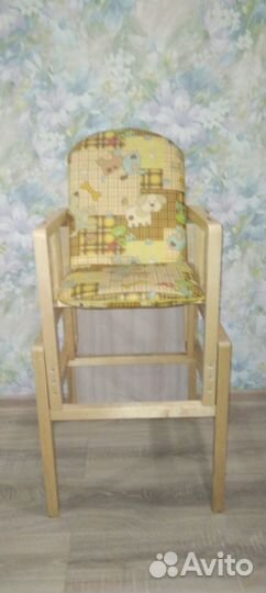 Детский стульчик для кормления деревянный
