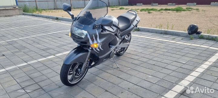 Kawasaki ZZR400-2