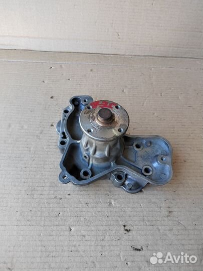 Водяной насос 3.0 JE-E Mazda MPV 1 lvew 1995