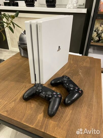 Ps4 pro белая - идеальное состояние