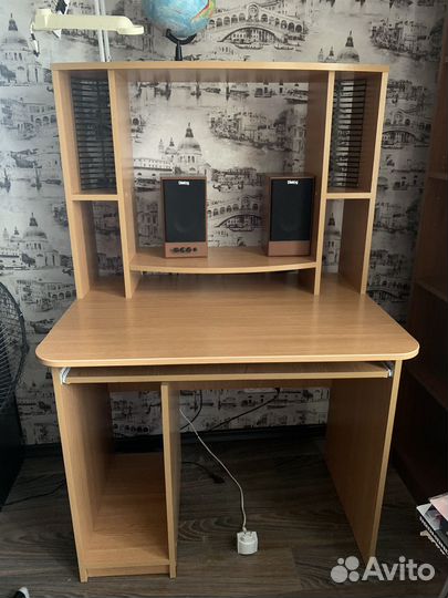 Стеллаж, стол