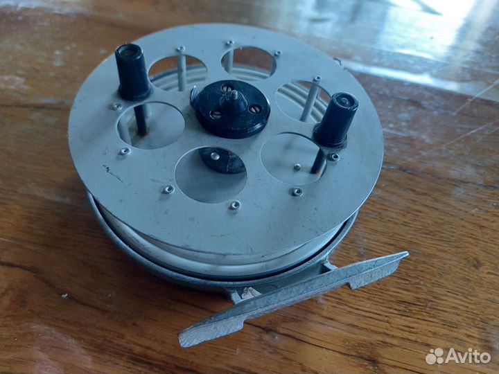 Катушка рыболовная бу киев