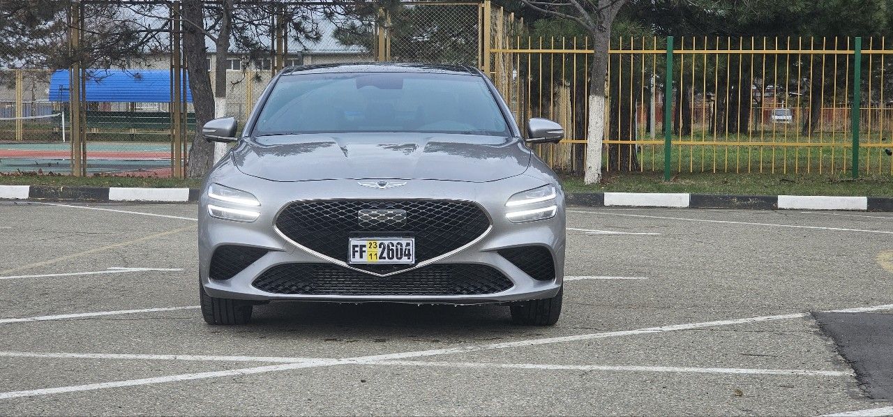 Genesis G70: фото владельца