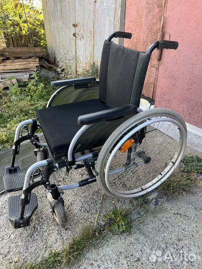 Инвалидная коляска