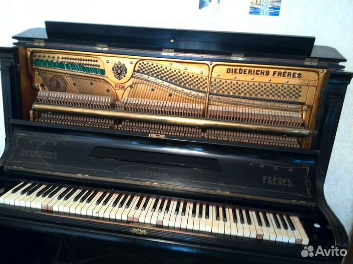 Антикварное пианино