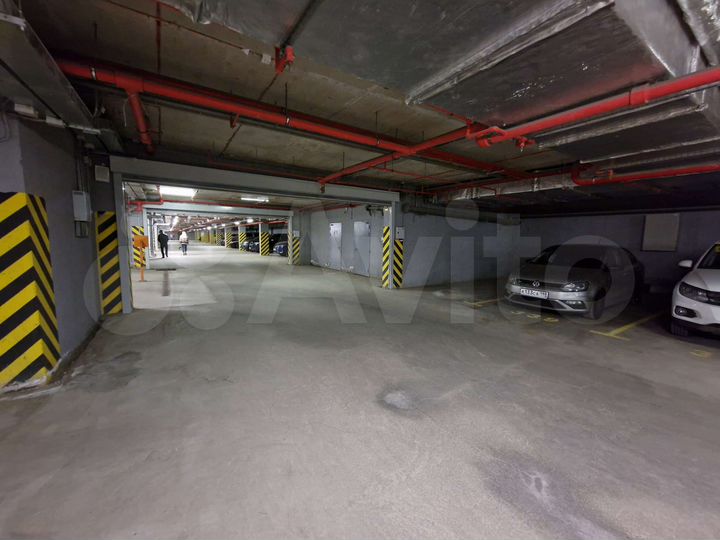 Машиноместо, 11 м²