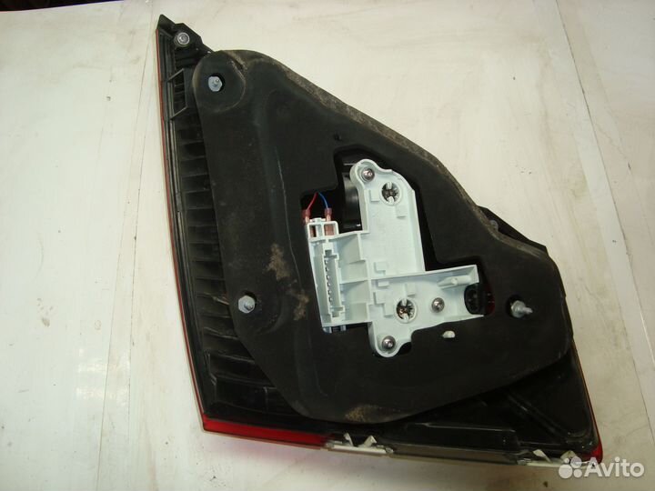 Фонарь задний левый W221 A2218200164