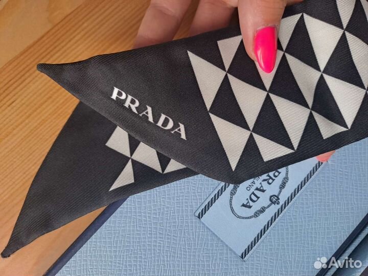 Шарф prada