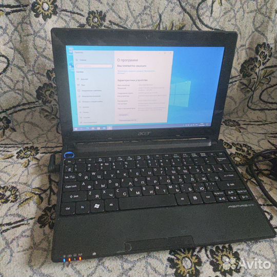 Нетбук Acer Aspire One 522