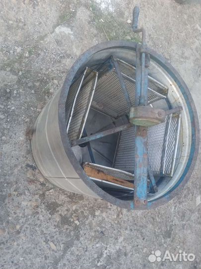 Продам Медогонку 4 рамочная