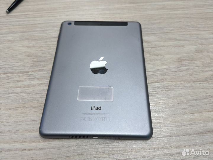 Продам iPad mini a1490 16gb LTE