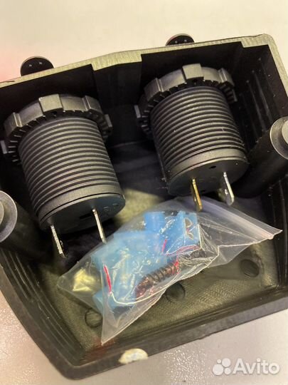 Панель с разъемом USB 5B 2.1A и прикур