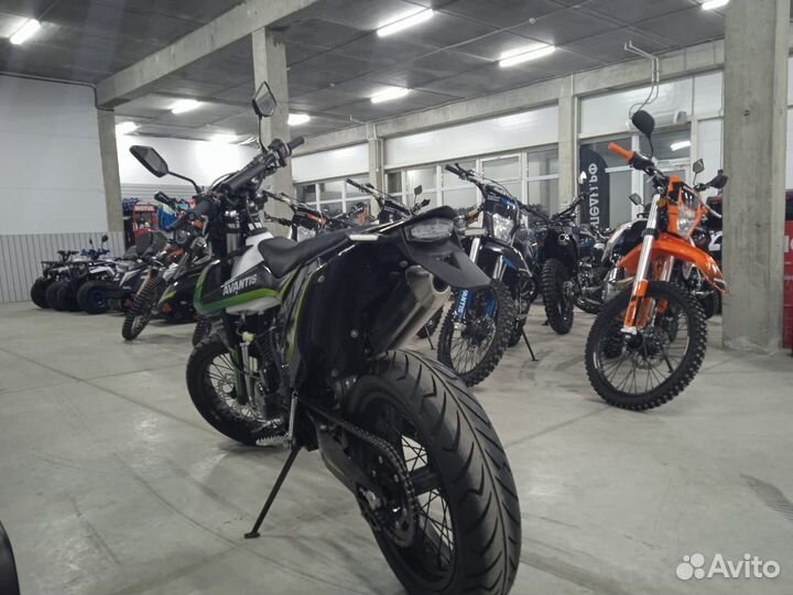 Мотоцикл Avantis A7 NEW Lite Motard (CB250-F/172FM