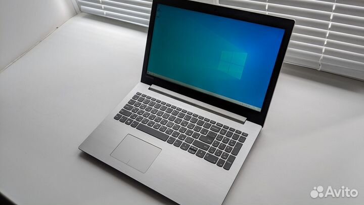 Ноутбук Lenovo Ideapad 320-15ikb