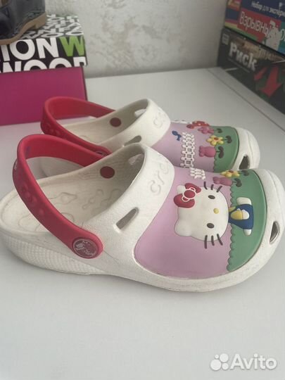 Crocs hello kitty