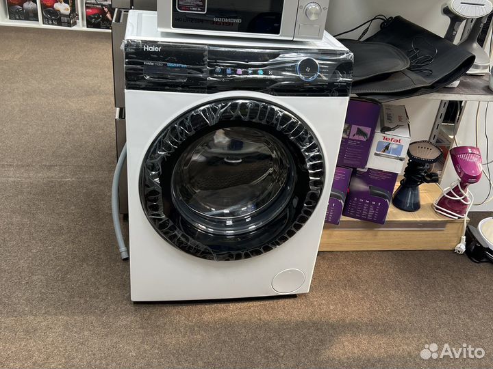 Новая стиральная машина Haier HW65-bp129302a