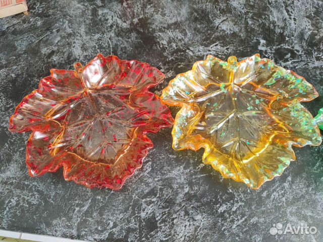 Три вазочки в виде листа