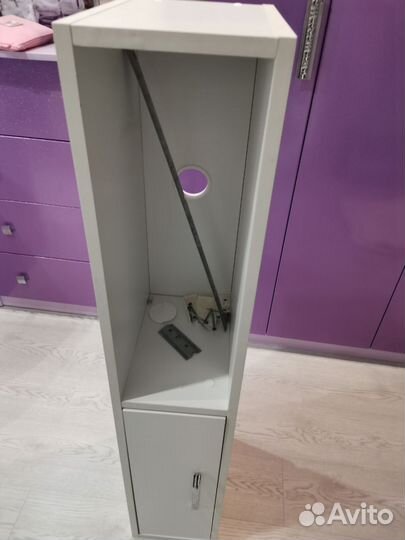 Полка навесная под телевизор