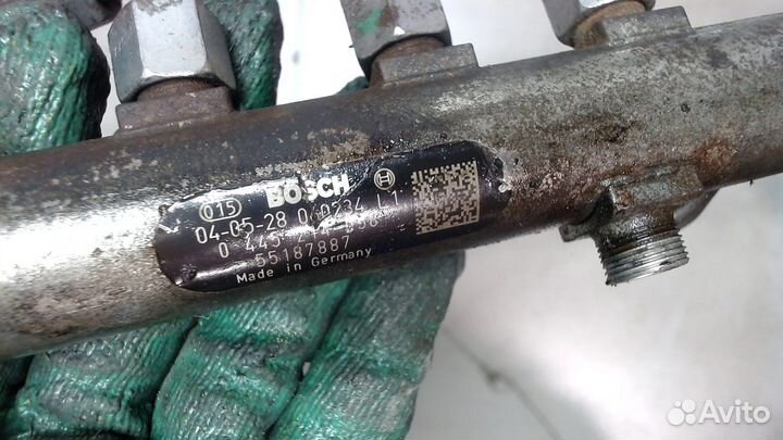 Рампа топливная Alfa Romeo 147, 2004