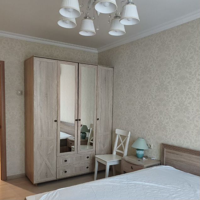 2-к. квартира, 55 м², 13/17 эт.