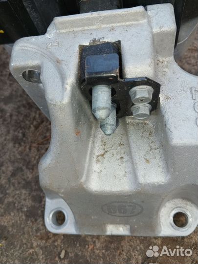 Опора двигателя Hyundai Tucson 3