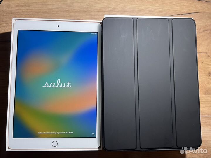 Apple iPad 7-го поколения 2019 золотой