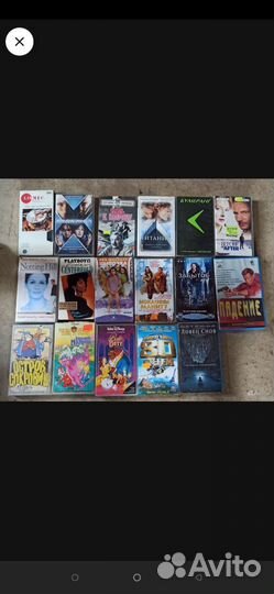 VHS видеокассеты кино, мультфильмы