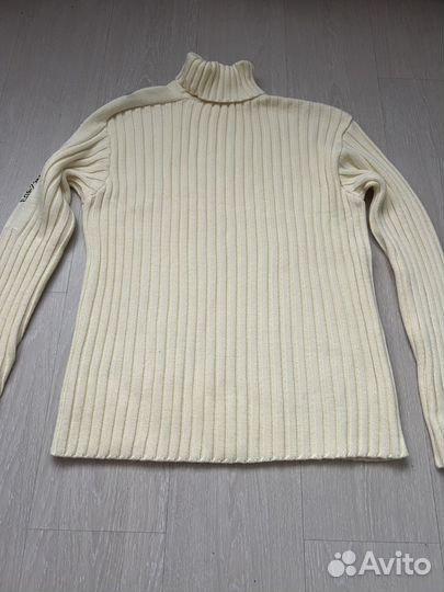 Свитер мужской стильный