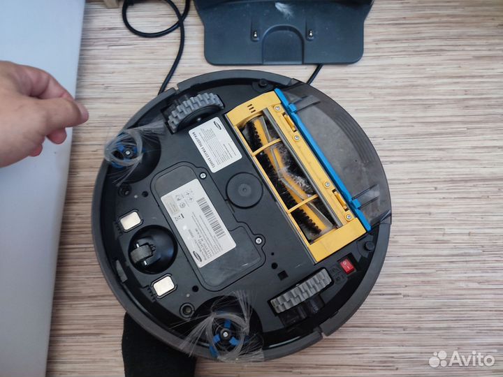 Робот пылесос