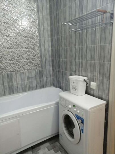 2-к. квартира, 61 м², 1/16 эт.