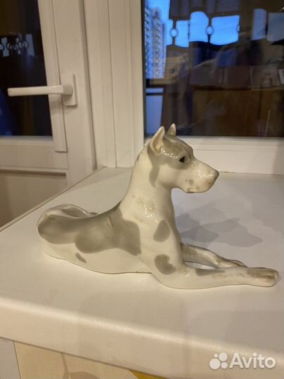 Фарфоровая статуэтка мраморный дог лфз