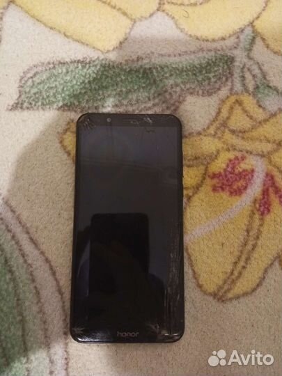 Телефон Honor 7с pro