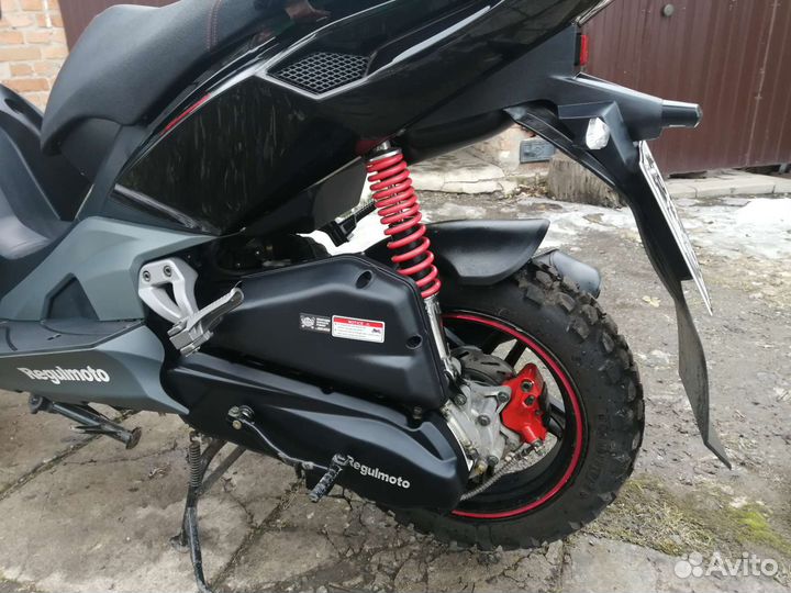 Скутер Regulmoto Formula 125
