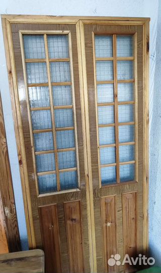 Дверь двухстворчатая