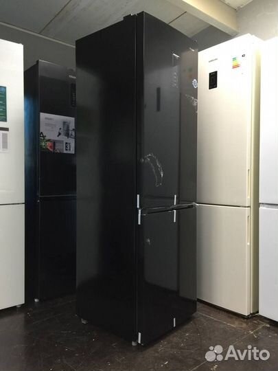 Холодильник Dexp Дисплей No Frost черный (Новый)