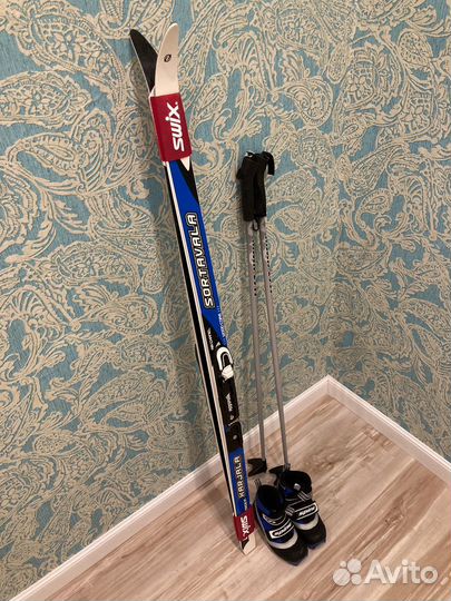 Лыжи и ботинки комплект