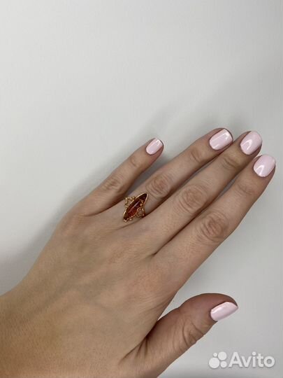 Кольцо с янтарем