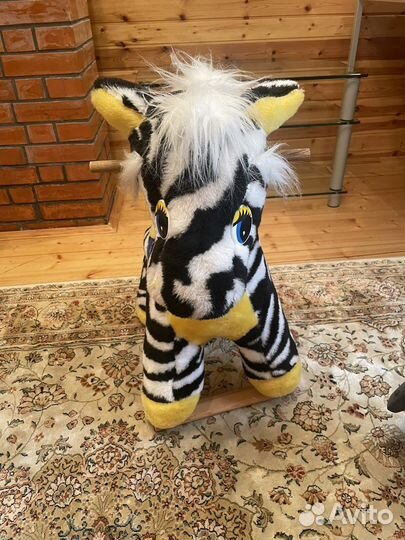 Лошадка игрушка