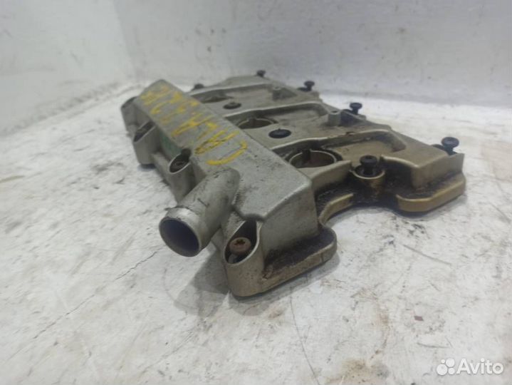 Крышка клапанная 06E103472N