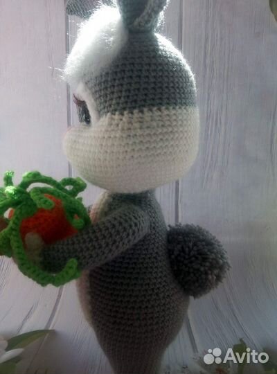 Зайка вязаный